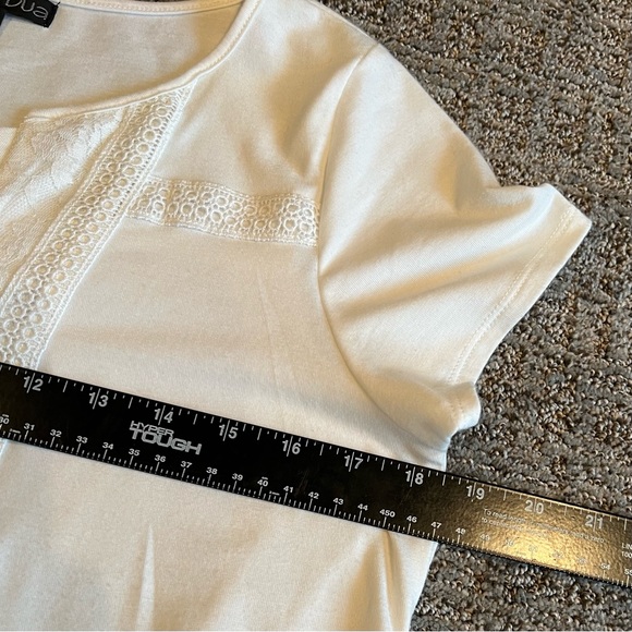 NEW WITHOUT TAGS - BUA//BUA Cream Colored Top w/Lace Detailing Size MEDIUM - Picture 6 of 9